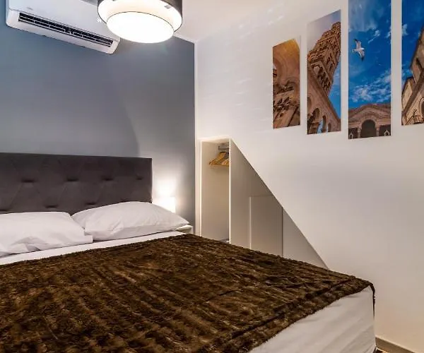 The One Apartment Split