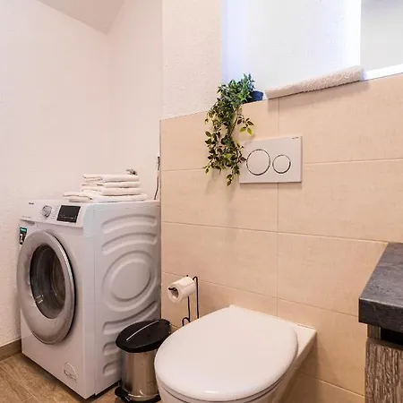 The One Apartman