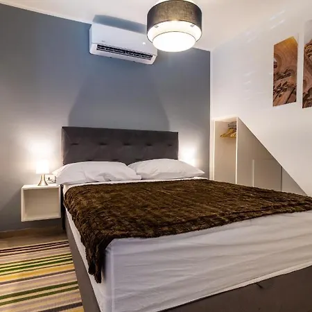 The One Apartman *
