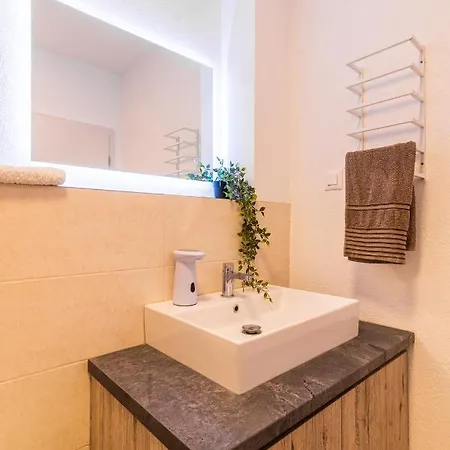Apartman The One *